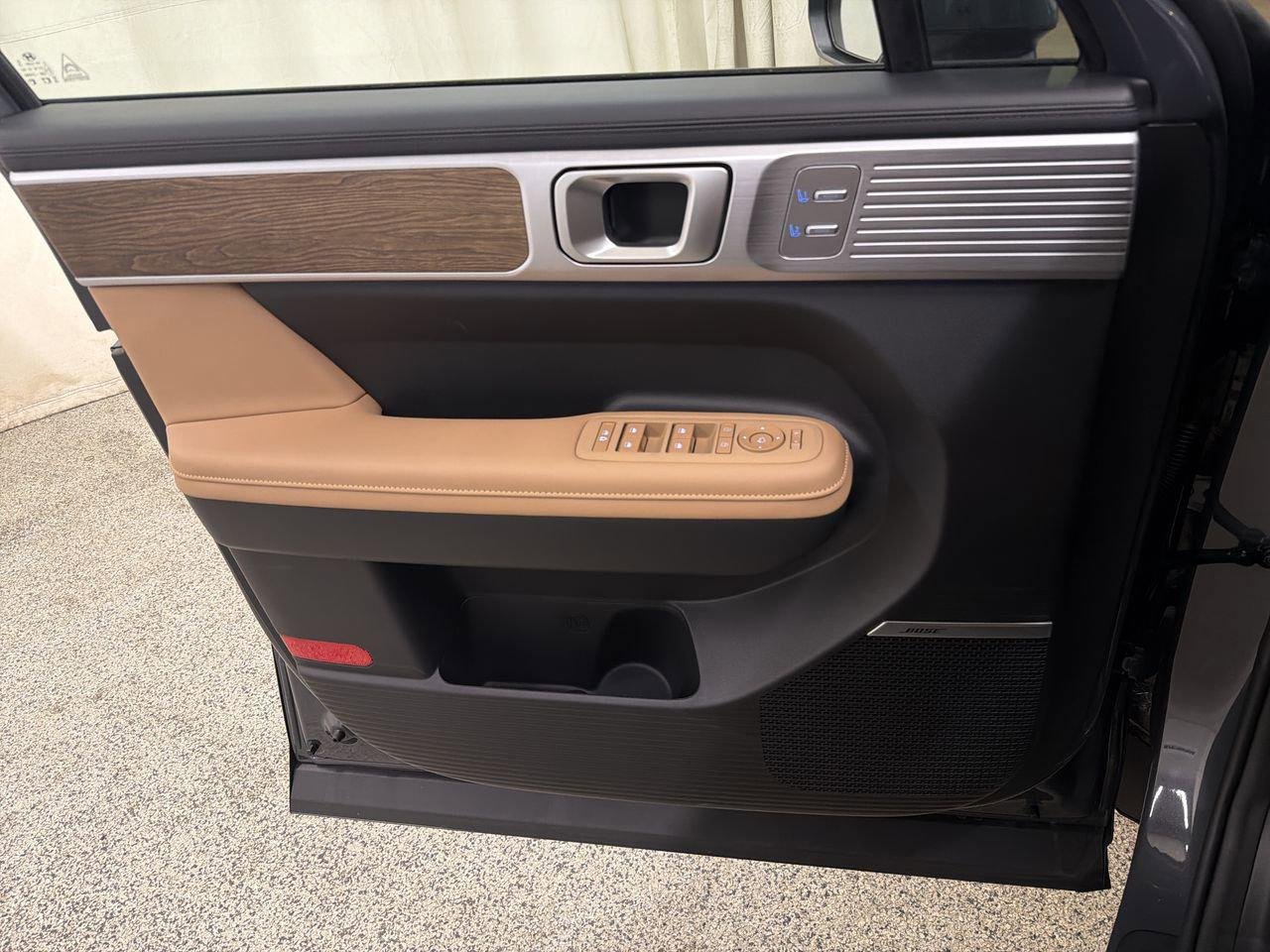 New 2026 Ecotronic Gray Hyundai Limited image 18