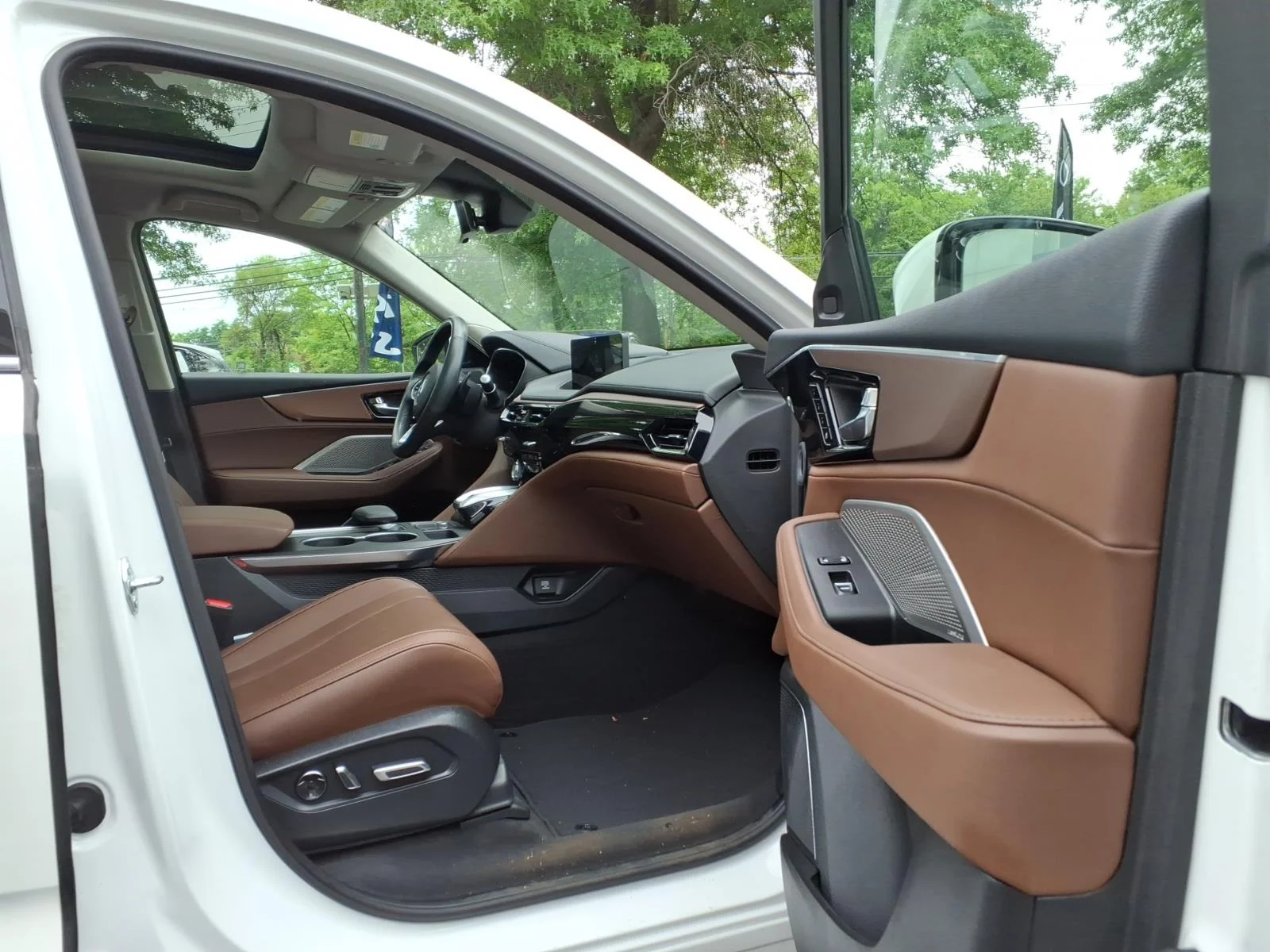 Used 2023 Platinum White Pearl Acura SH-AWD TECH image 12