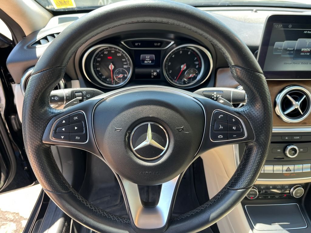 Used 2018  Mercedes-Benz GLA 250 image 13