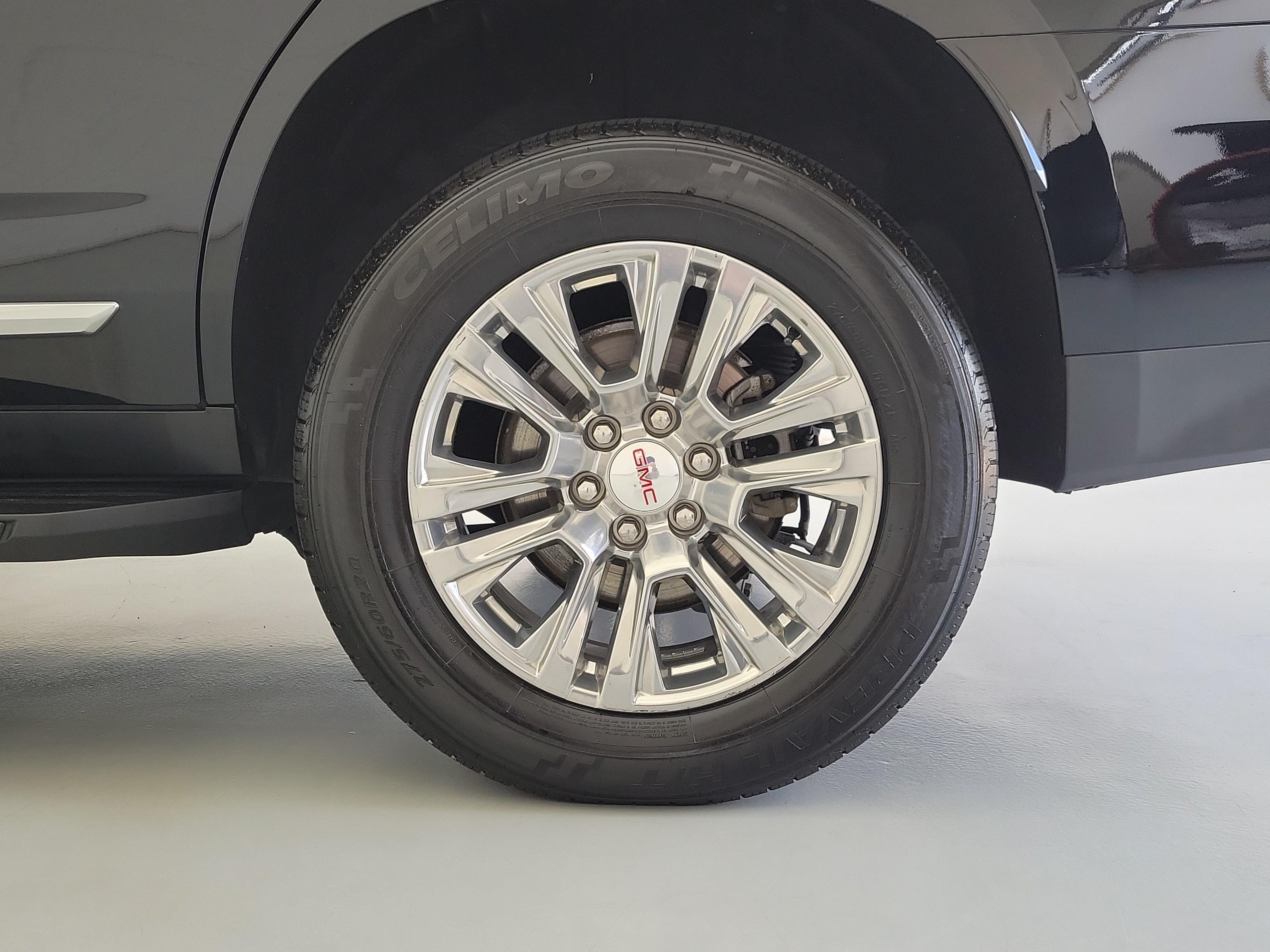 Used 2023 Onyx Black GMC Denali image 14