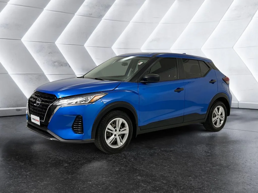 Used 2024 Blue Nissan S image 3