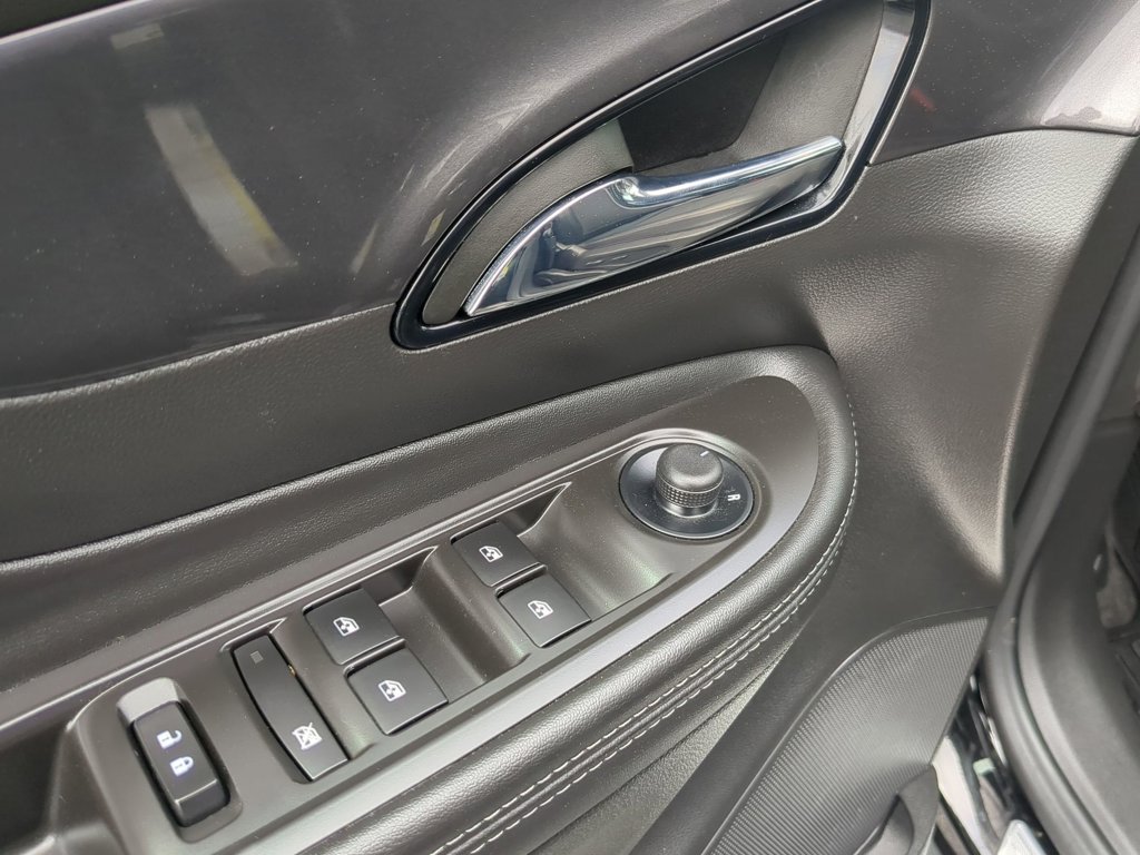 Used 2022 Ebony Twilight Metallic Buick Preferred image 12
