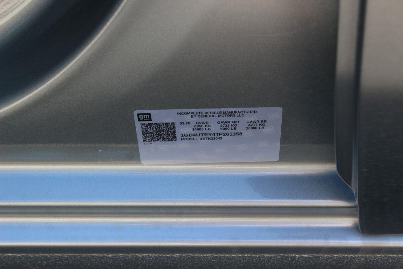 New 2026 Sterling Metallic GMC SLE image 34