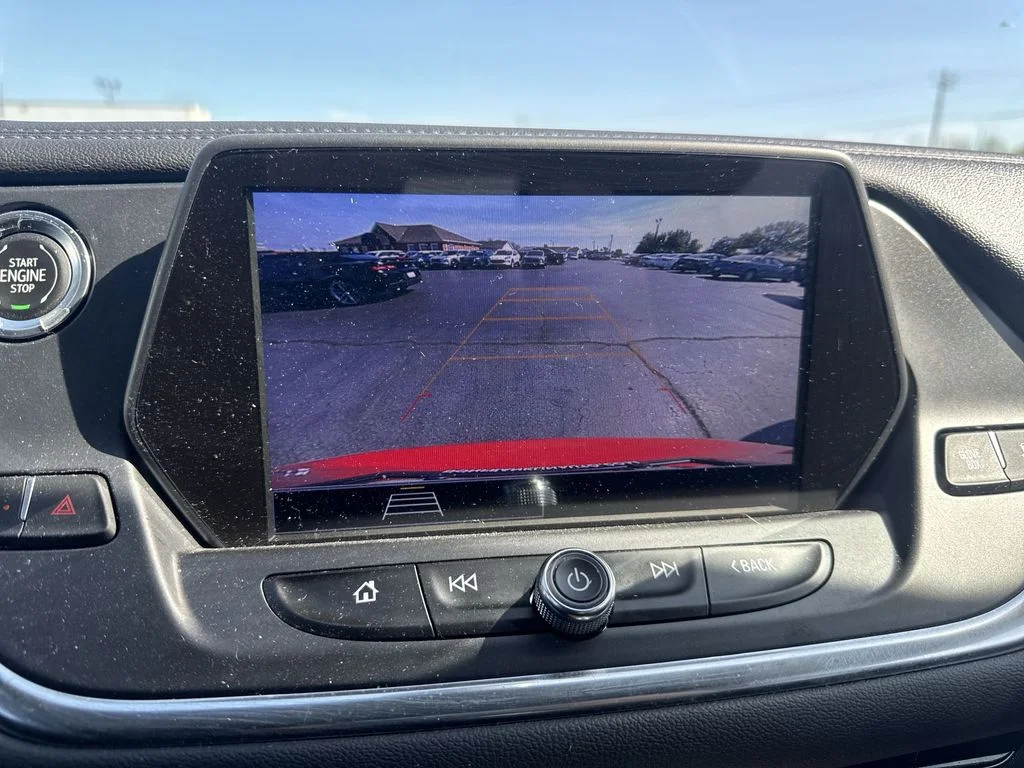 Used 2021 Red Chevrolet LT image 17