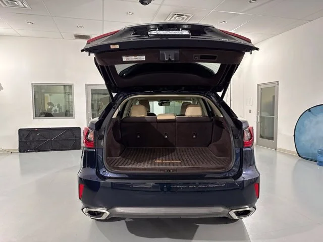 Used 2019  Lexus 350 image 11