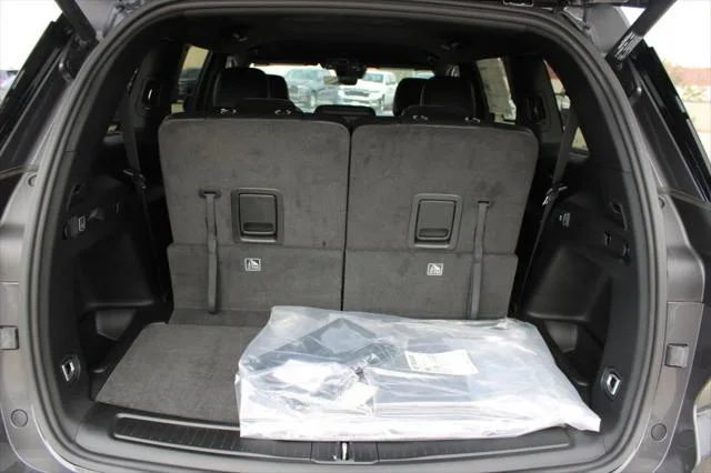 New 2026 Baltic Gray Metallic Clear-Coat Exterior Paint Jeep Laredo image 10