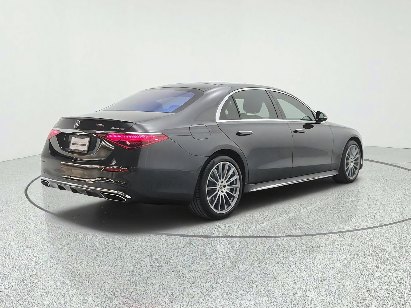 Certified Used 2025 Graphite Grey Metallic Mercedes-Benz S 580 4MATIC® Sedan image 5