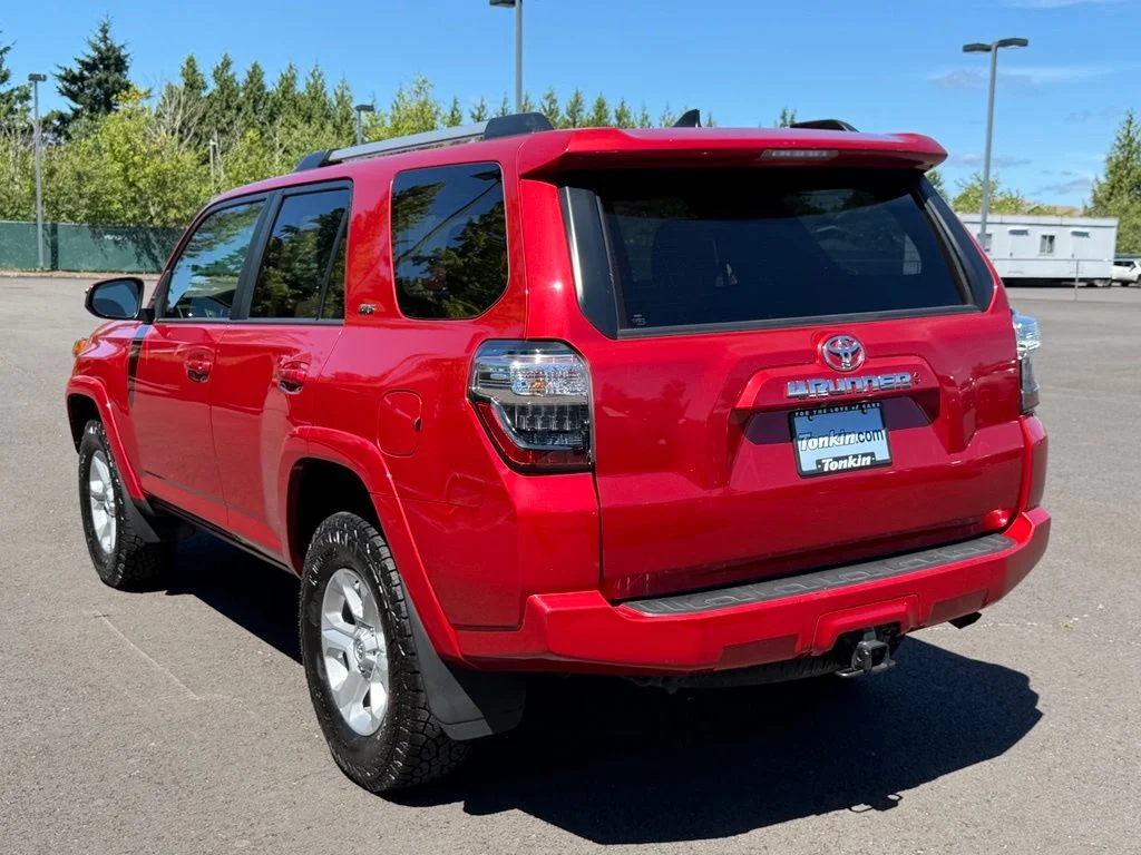 2022 Toyota 4Runner SR5 - Photo 6