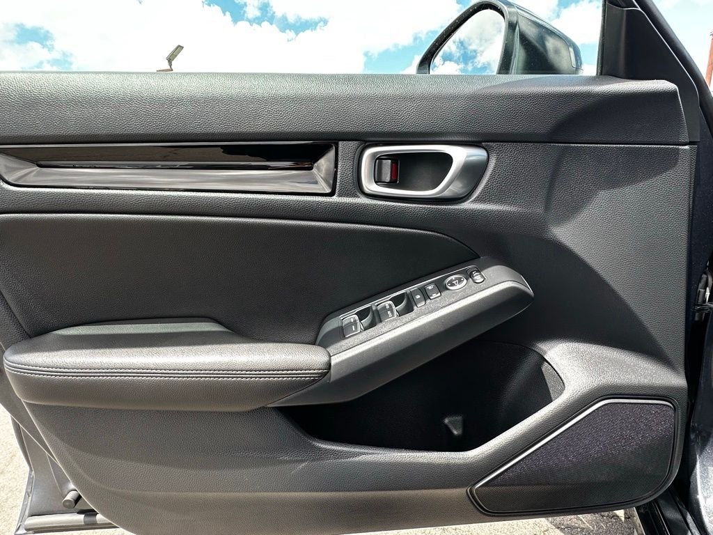 2024 Honda Civic Hatchback EX-L - Photo 13