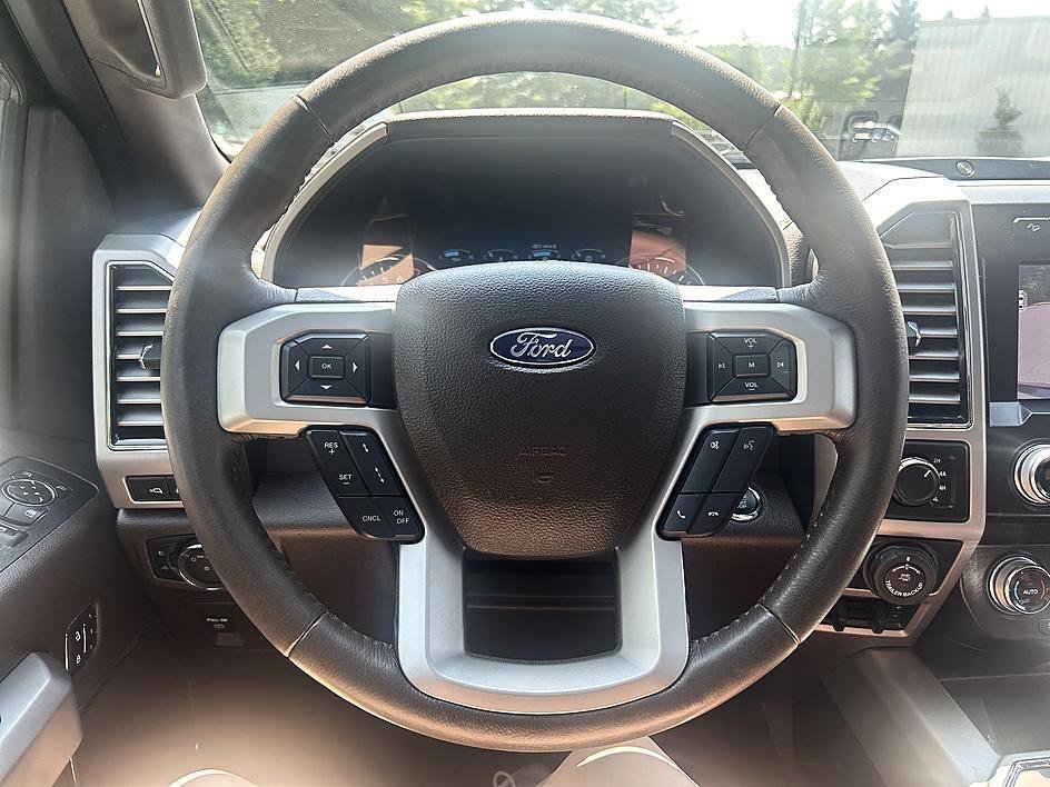 Used 2020 Black Metallic Ford King Ranch image 14