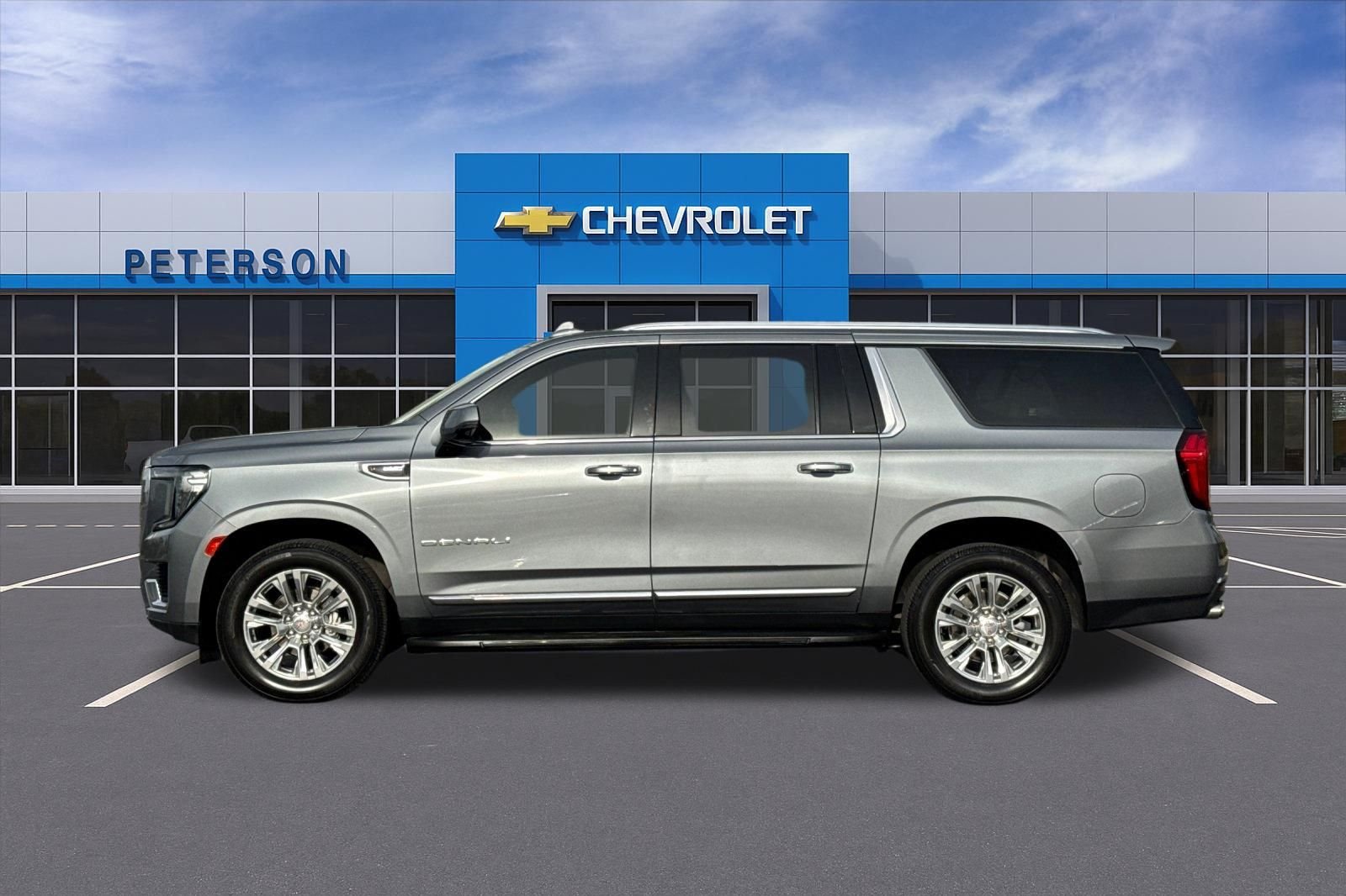 Used 2021 Gray GMC Denali image 7