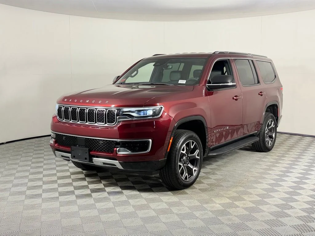 Used 2023 Red Jeep Series III image 4