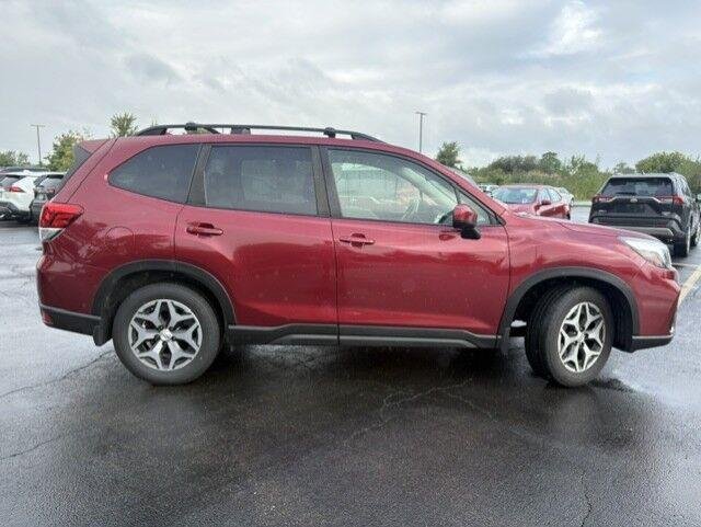 Used 2019 Crimson Red Pearl Subaru Premium image 16
