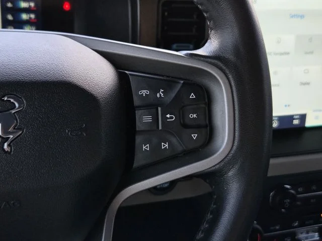Used 2022 White Ford Wildtrak image 25