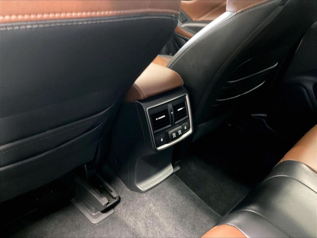Used 2024 White Subaru Touring image 28
