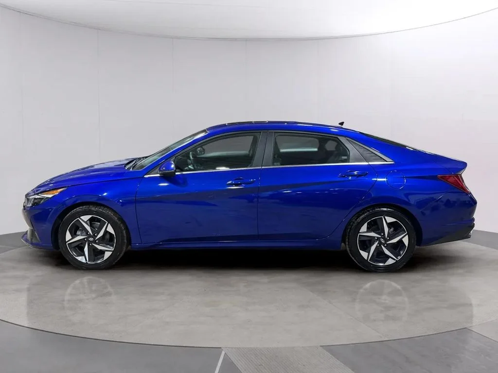 Used 2023 Intense Blue Hyundai Limited image 7