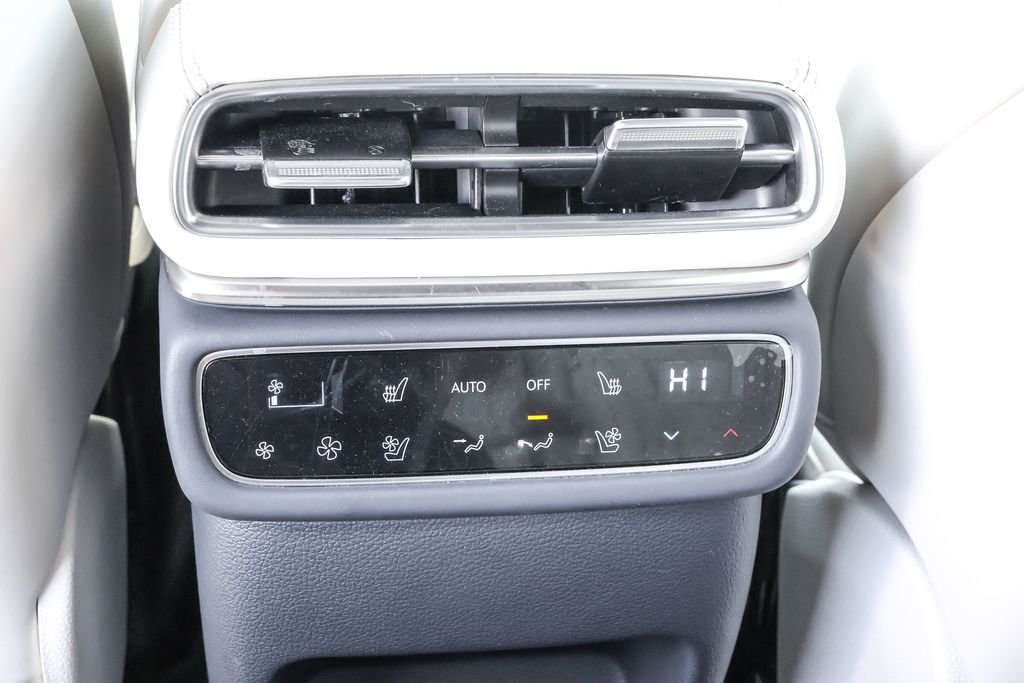 Used 2025 White Genesis 3.5T Prestige image 39