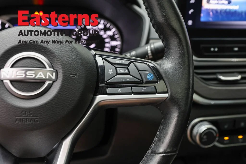 Used 2023 Gray Nissan 2.5 SV image 16