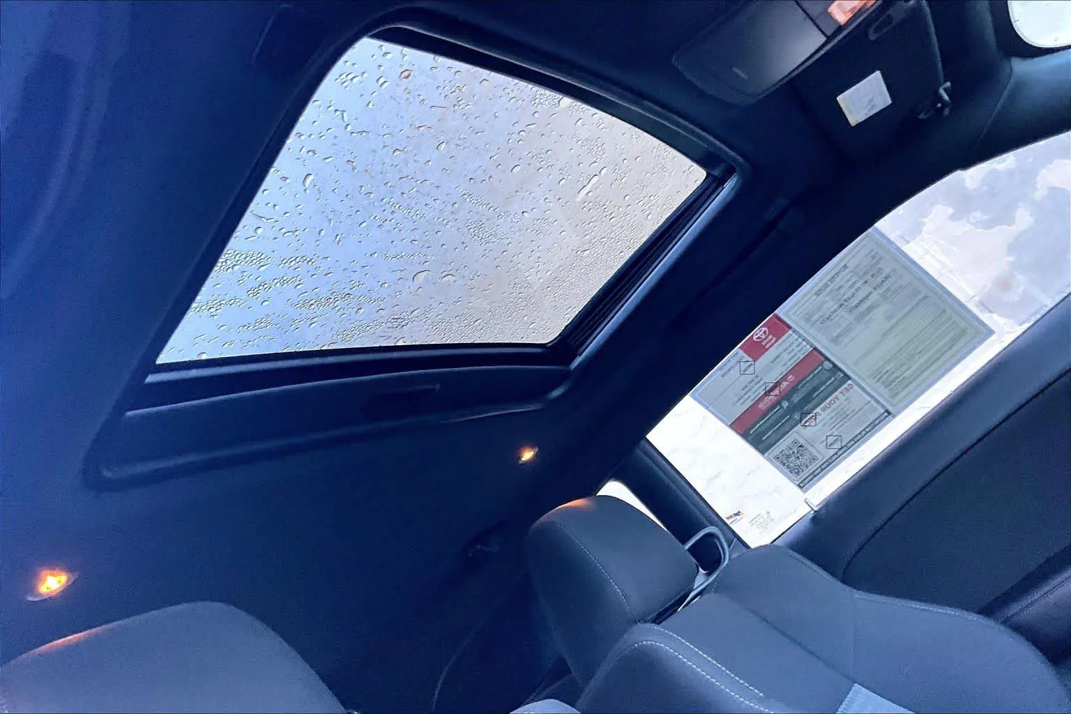 Used 2023 Destroyer Gray Clearcoat Dodge R/T image 27