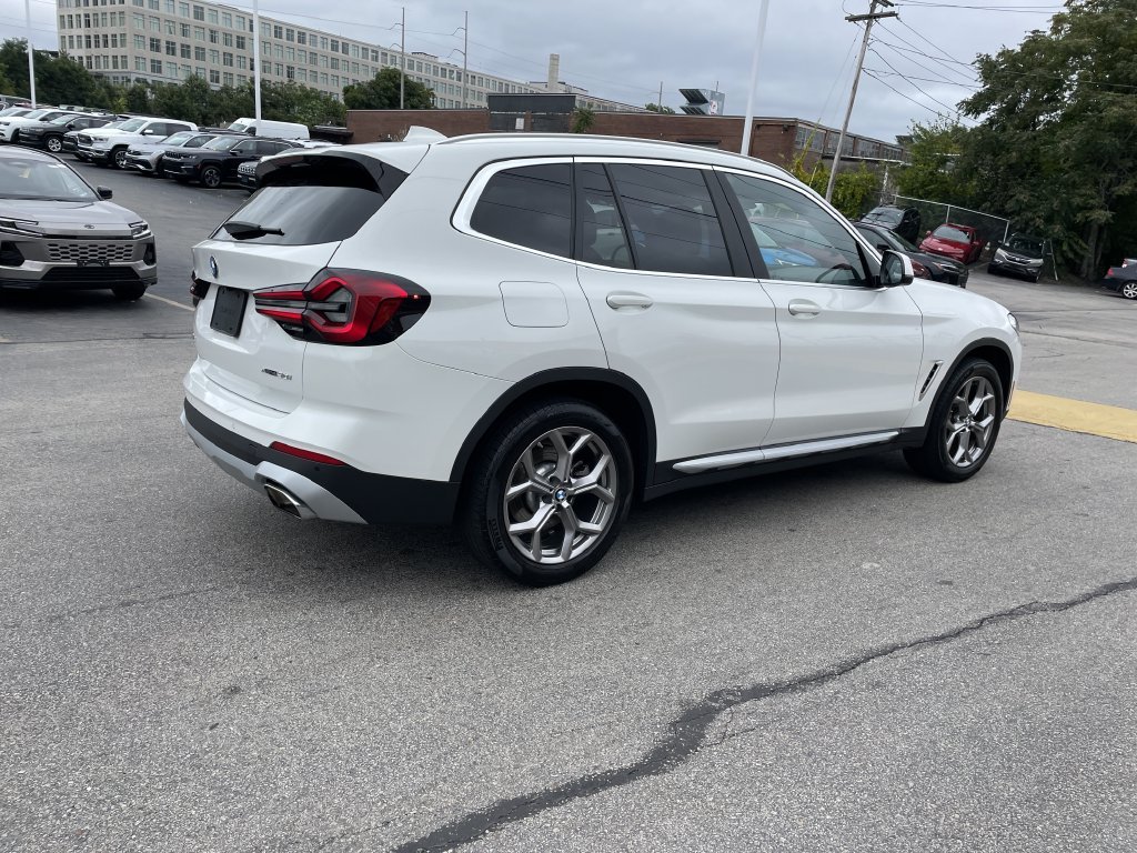 Used 2023 White BMW xDrive30i image 8