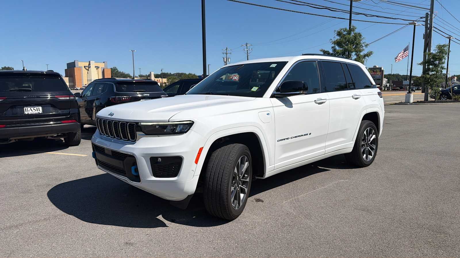 Used 2023 Bright White Clearcoat Jeep Overland image 3