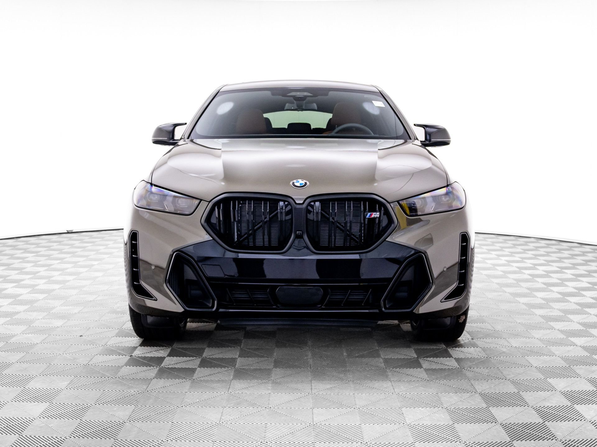 New 2027 Manhattan Green Metallic BMW M60i image 9