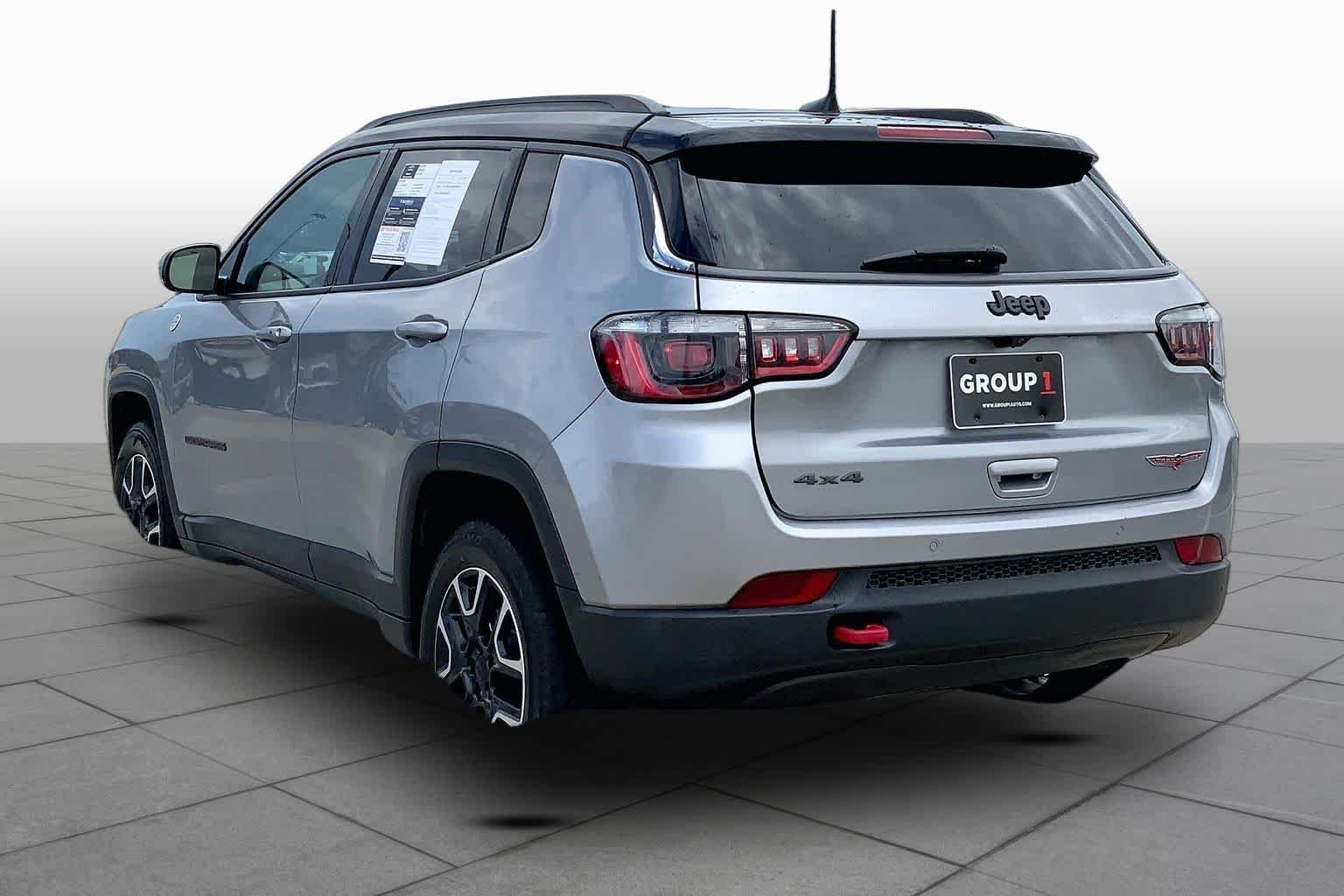 Used 2021 Billet Silver Metallic Clearcoat Jeep Trailhawk image 12