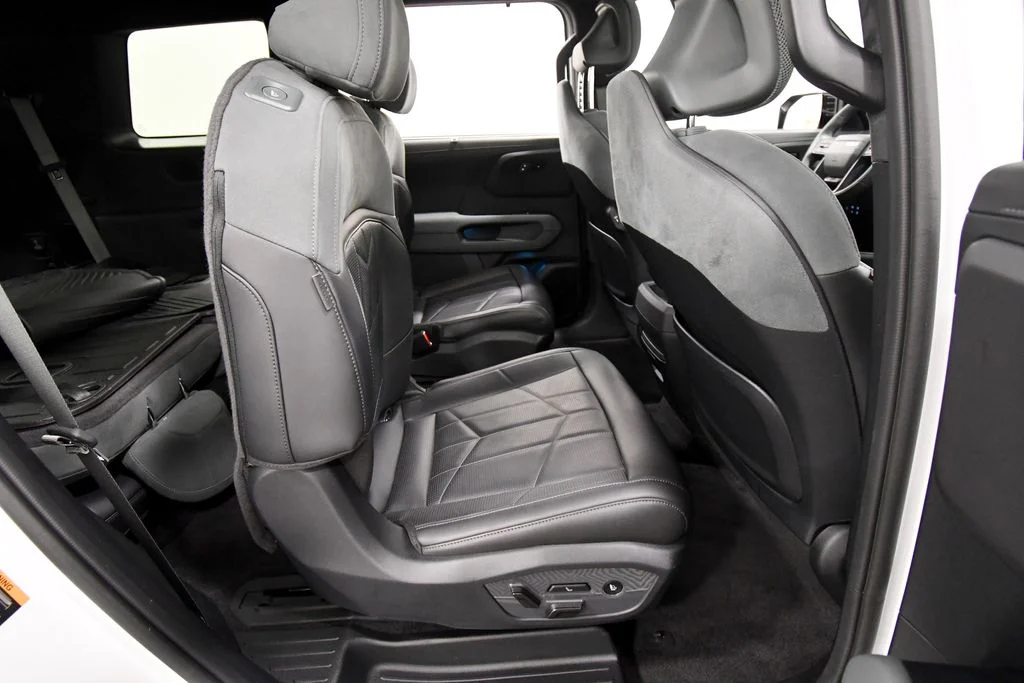 Certified Used 2027  Kia SX Prestige image 18