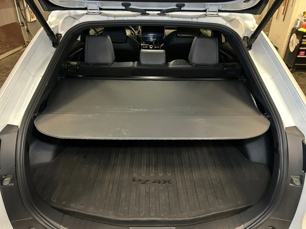 Used 2024 Pearl Toyota XLE image 19