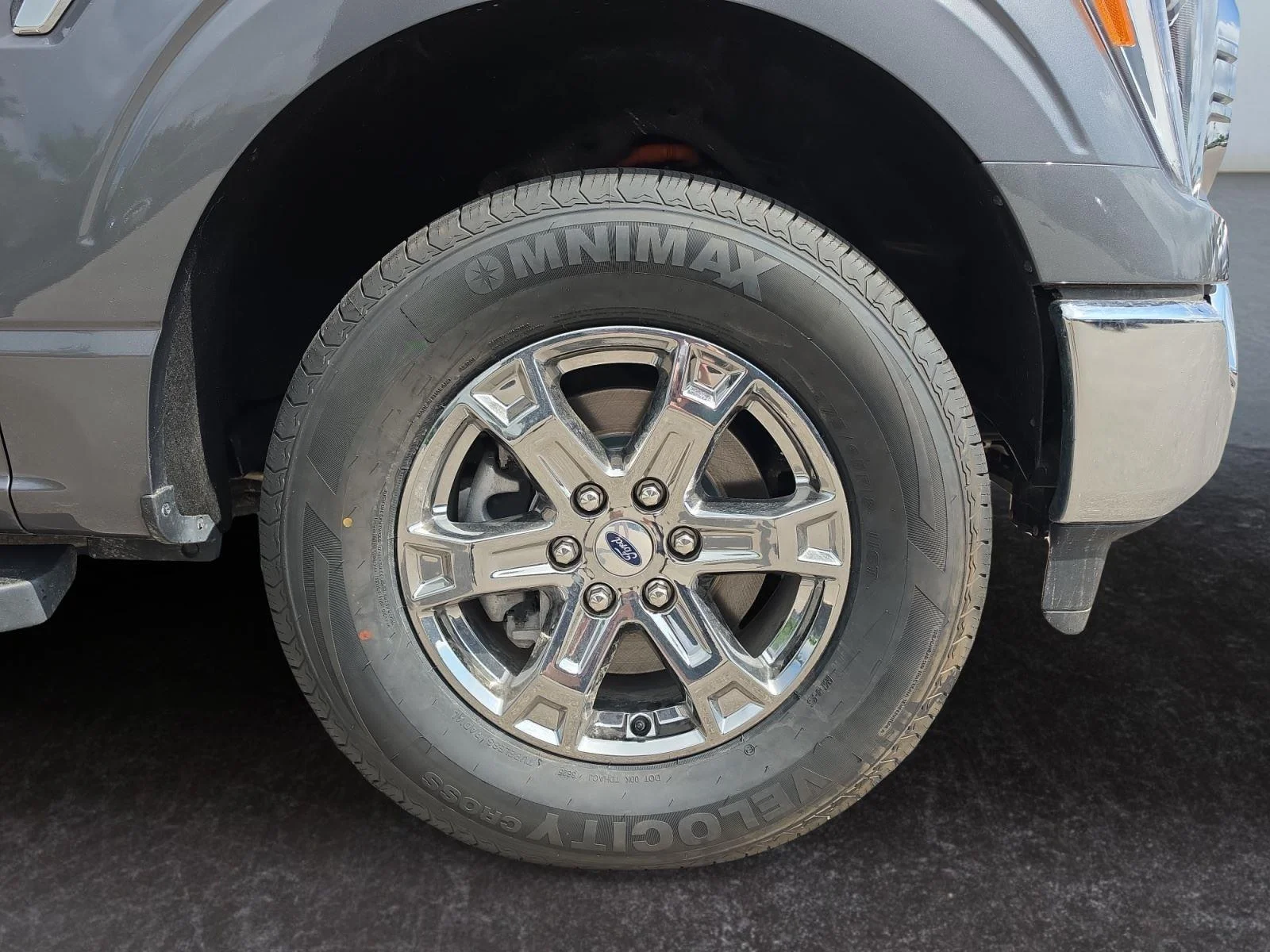 Used 2023 Carbonized Gray Ford XLT image 28