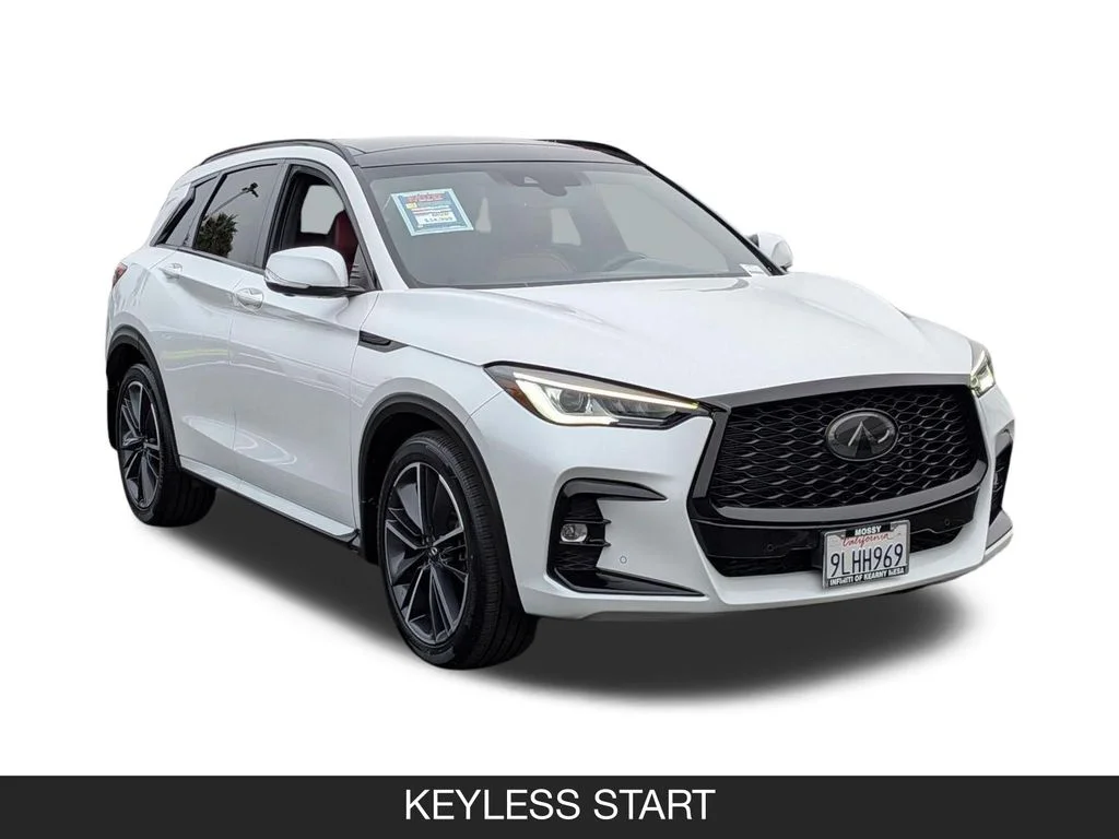 Used 2023 White INFINITI SPORT image 2