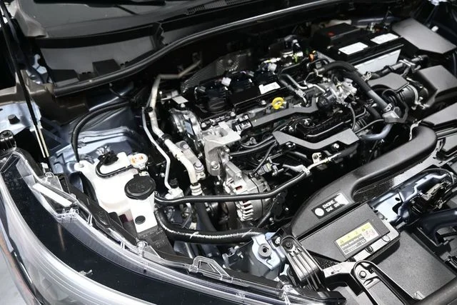 Used 2025 Blue Toyota L image 40