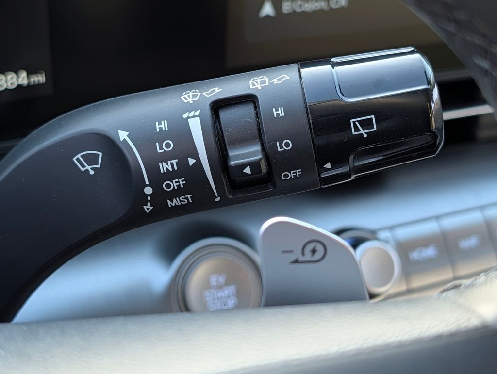 2024 Hyundai Kona EV SEL - Photo 29