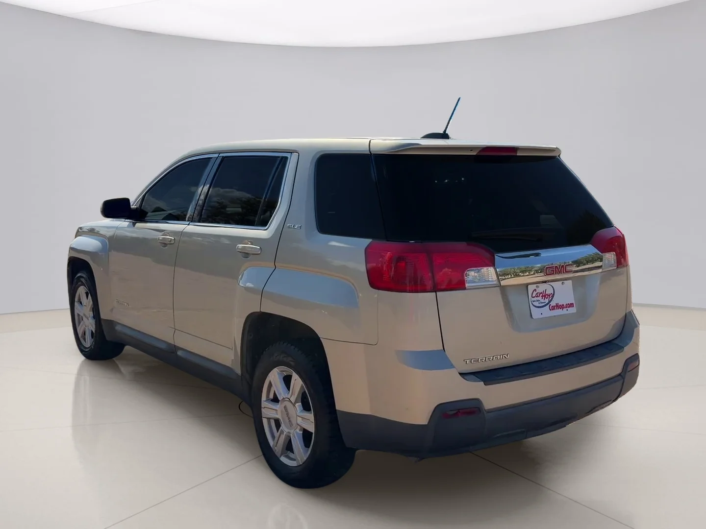 Used 2015 Gold Gmc SLE1 image 3