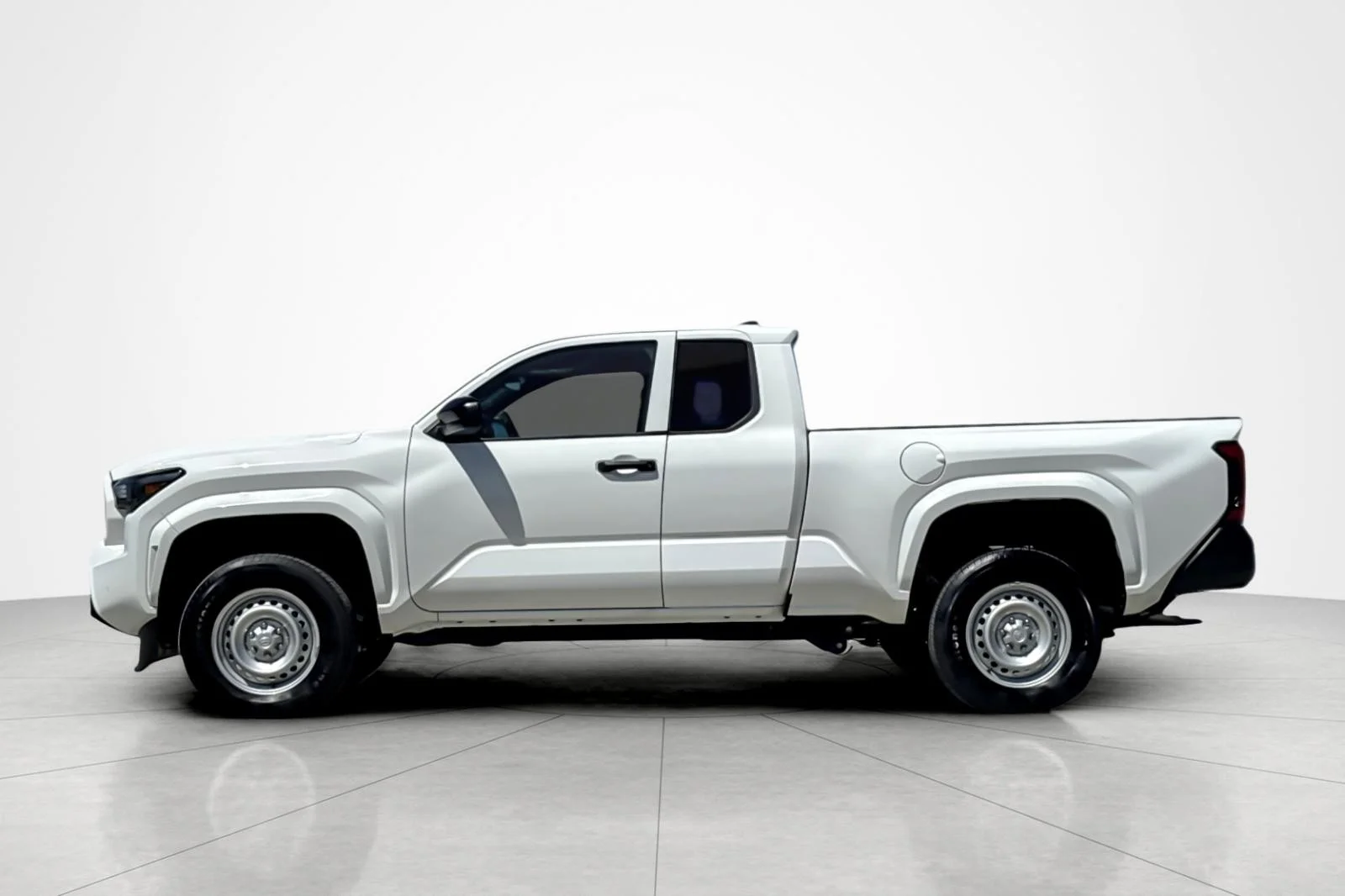 Certified Used 2025 Ice Cap Toyota SR image 2