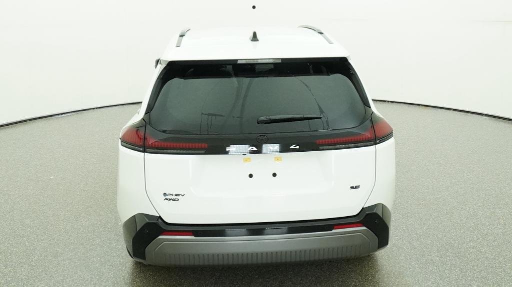 New 2026 Ice Cap Toyota SE image 12