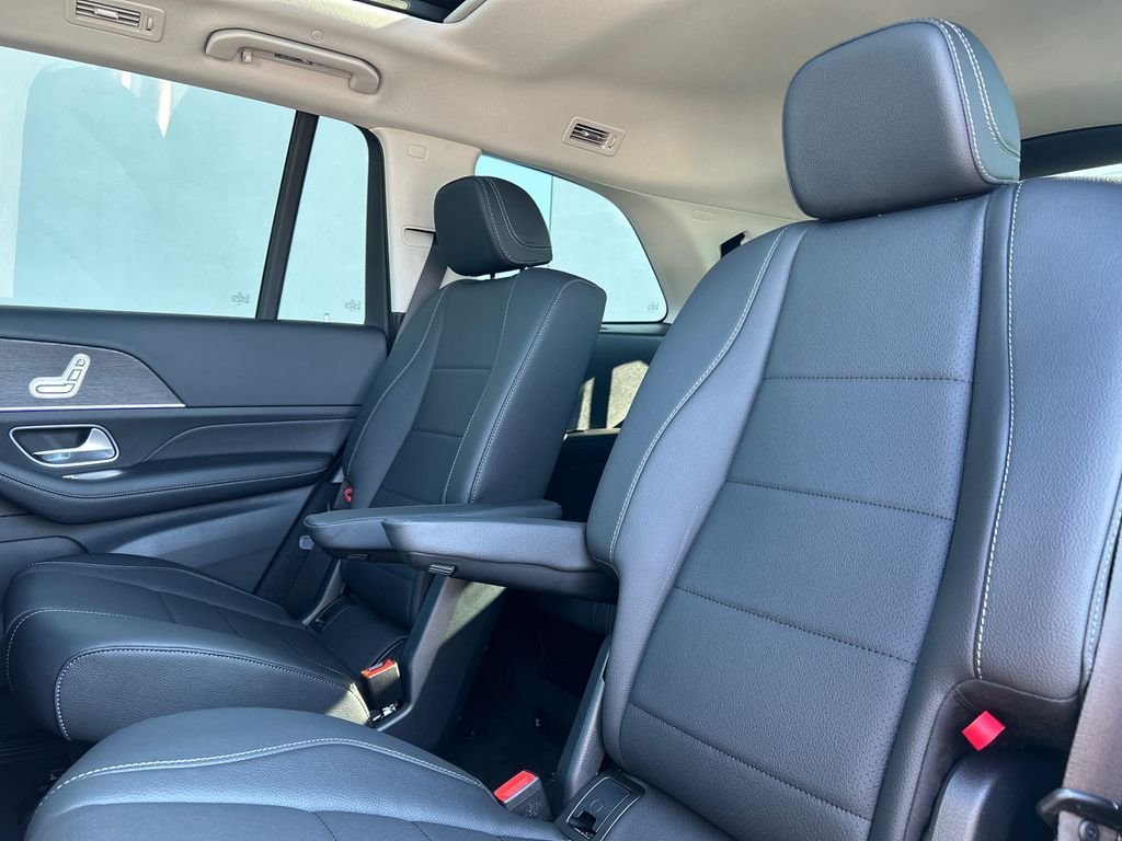 New 2026 Black Mercedes-Benz GLS 450 image 25