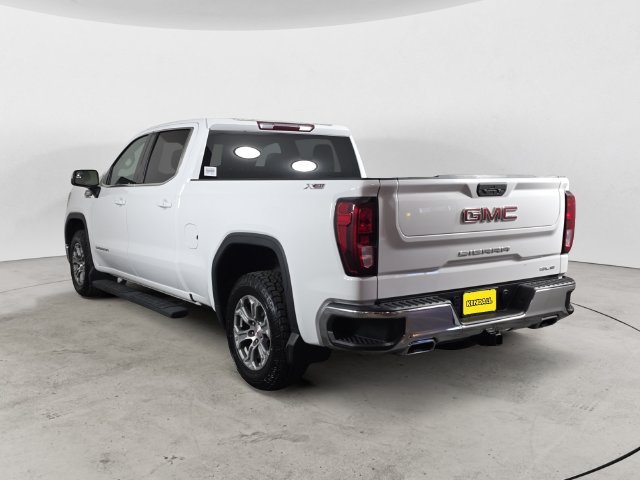 Used 2021 SUMMIT WHITE GMC SLE image 6