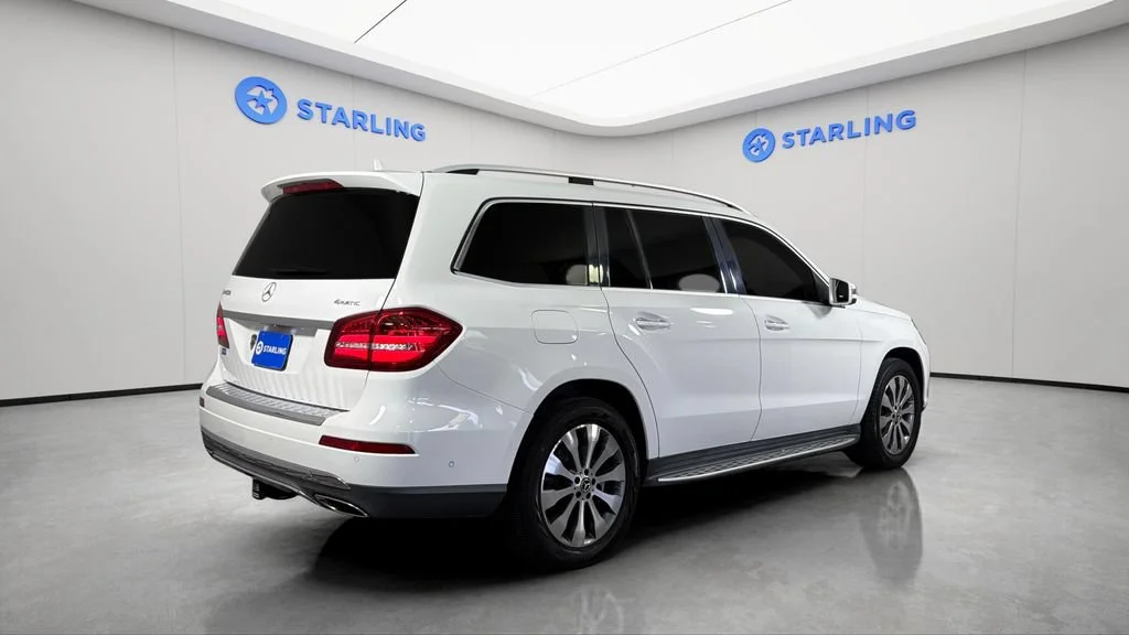 Used 2019 Red Mercedes-Benz 4MATIC® image 9