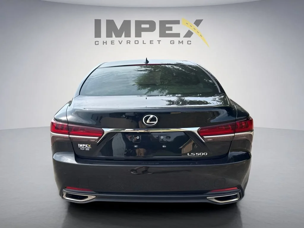 Used 2018  Lexus LS 500 image 4