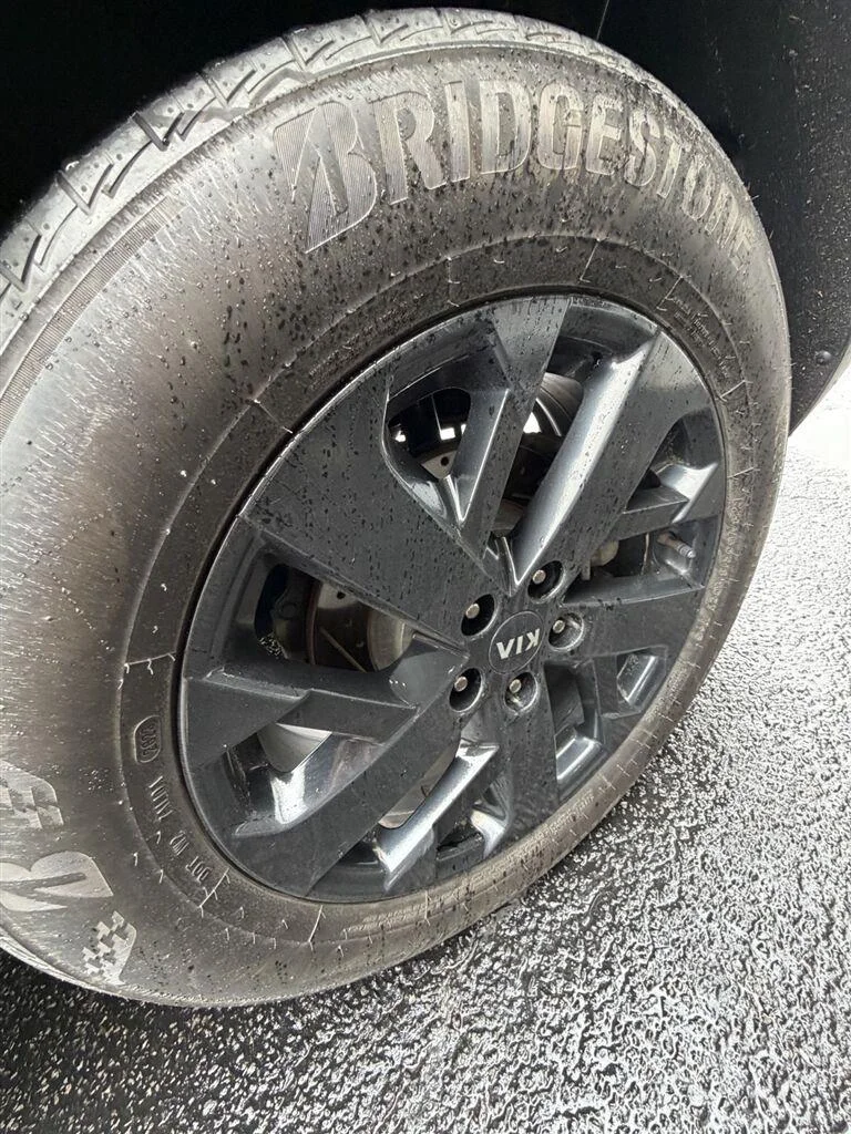 Used 2021 Sparkling Silver Kia S image 14