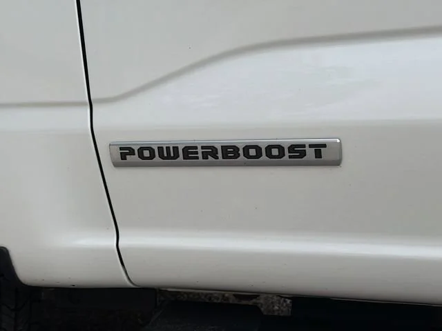 Used 2023 White Metallic Ford LARIAT image 44