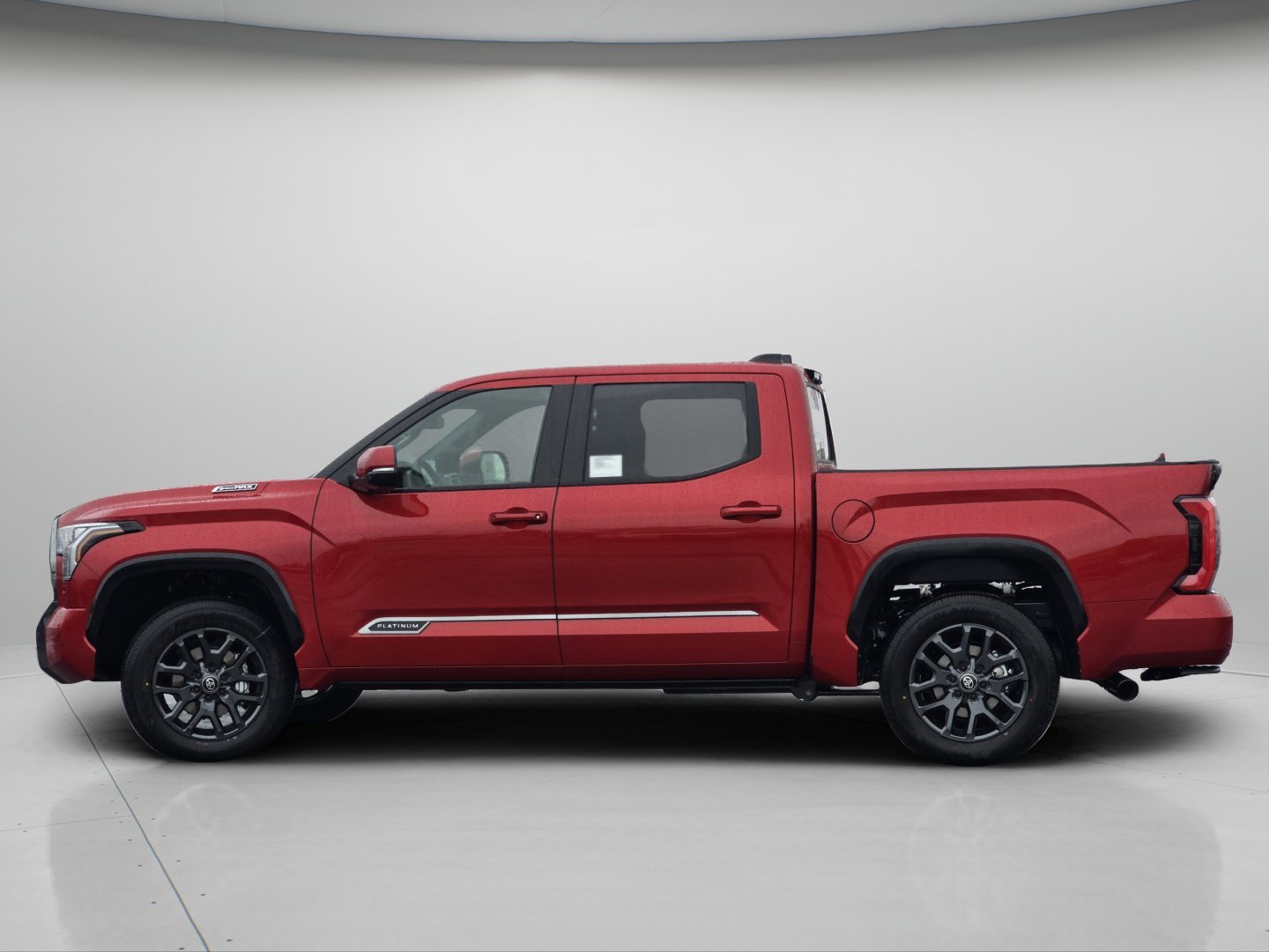 New 2026 Supersonic Red Toyota Platinum image 22