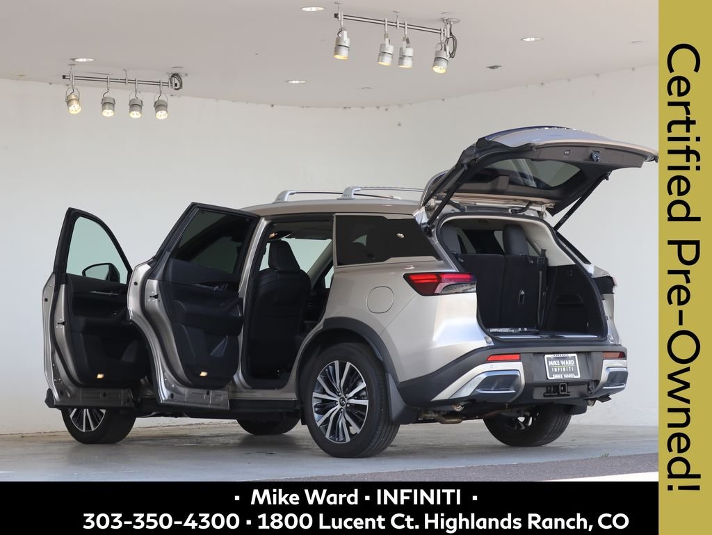 Used 2025 Silver INFINITI Sensory image 4