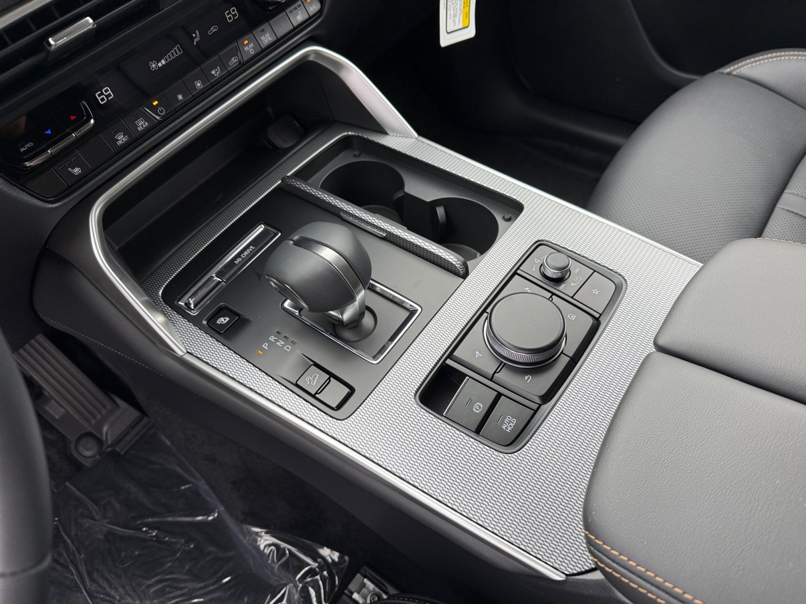 New 2025 Rhodium White Premium Mazda Premium Package image 13