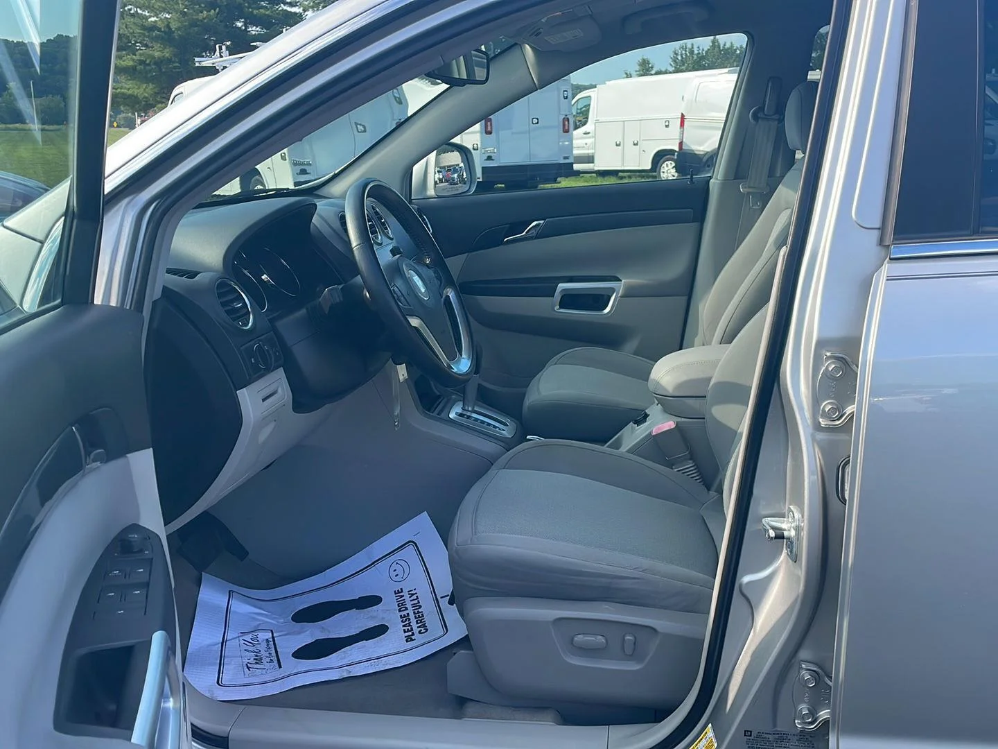 Used 2008 Silver Pearl Saturn XE image 10