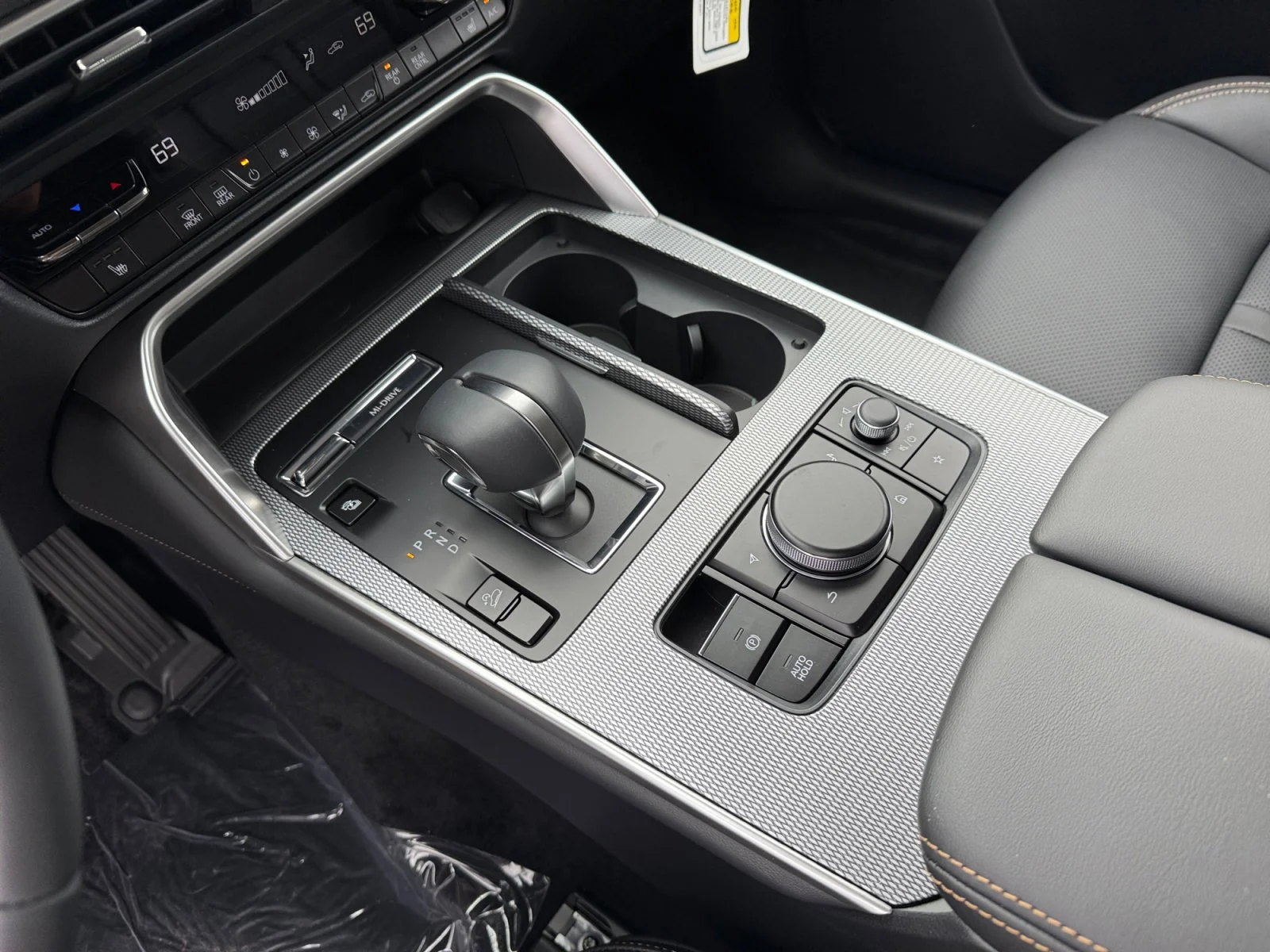 2025 Mazda CX-70 Premium Package - Photo 13