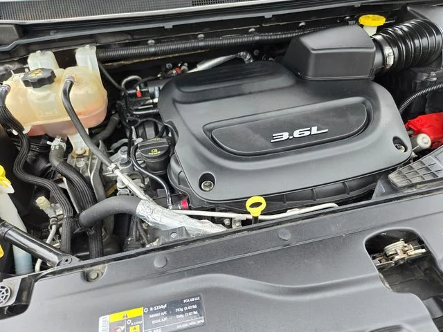 Used 2017 Gray Chrysler Limited image 22