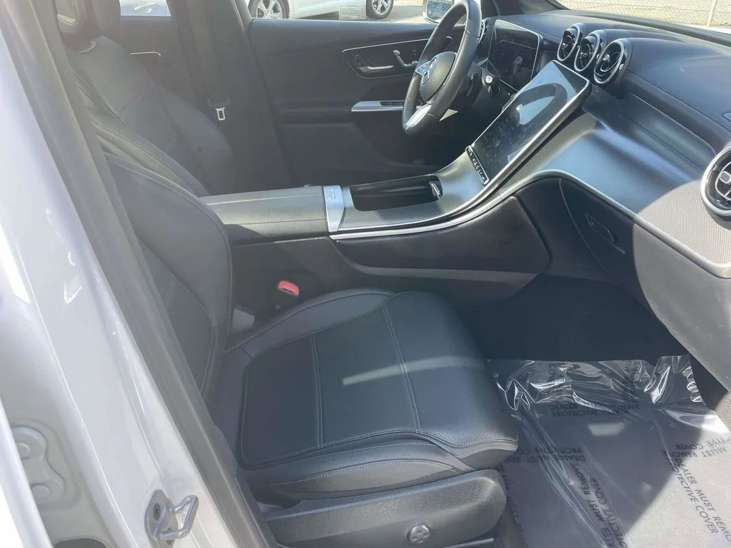 2024 Mercedes-Benz GLC GLC 300 - Photo 45