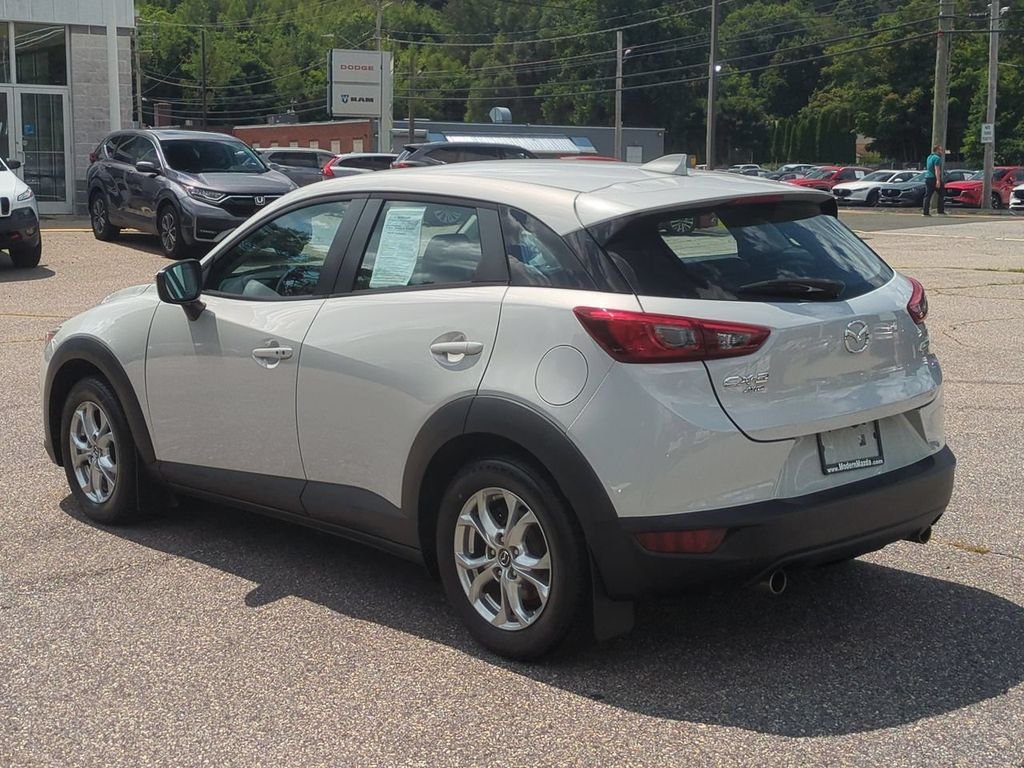 Used 2016 White Mazda Touring image 6